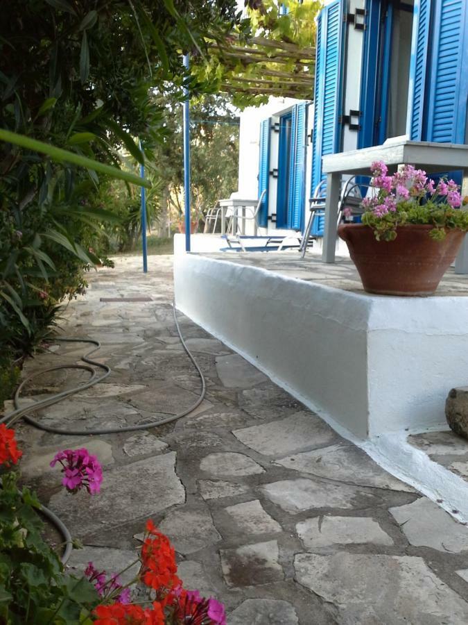 Aloni Apartment Kamilari Exterior photo